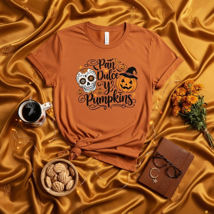 Pan Dulce y Pumpkins Sugar Skull Halloween T-Shirt, Día de Muertos Jack-O'-Lantern Tee, Funny Spooky Season Unisex Fall Shirt, Mexican Bread and Pumpkins Gift for Him Her Mexicada