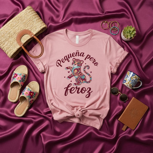 Pequeña pero feroz Shirt, Cute Leopard T-Shirt, Small but Fierce Spanish Quote Tee, Pink Women's Graphic T-Shirt, Latina Gift, Boho Aesthetic Cat Shirt, Floral Pattern Animal Print Top Mexicada