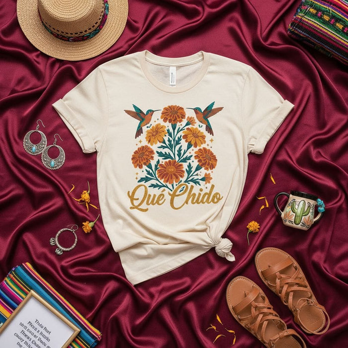Qué Chido Hummingbird Floral T-Shirt, Unisex Graphic Tee, Aesthetic Bohemian Mexican Folk Art Style Shirt, Beige Cream Cotton Short Sleeve Top Mexicada