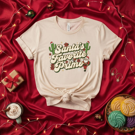 Santa's Favorite Primo Shirt, Funny Latino Christmas T-Shirt, Mexican Holiday Gift for Cousin, Cute Retro Santa Cactus Graphic Tee, Spanglish Xmas Family Party Top Mexicada