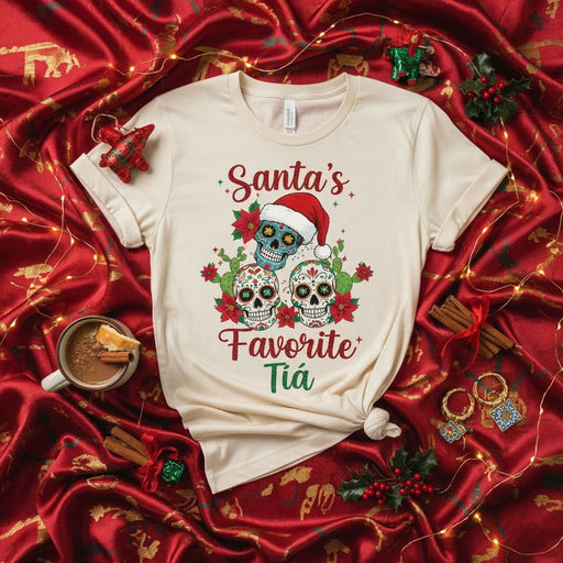 Santa's Favorite Tía Christmas Sugar Skulls T-Shirt - Festive Dia de Muertos Style Holiday Tee for Aunt - Day of the Dead Calavera Xmas Gift Top - Unique Family Christmas Shirt Mexicada