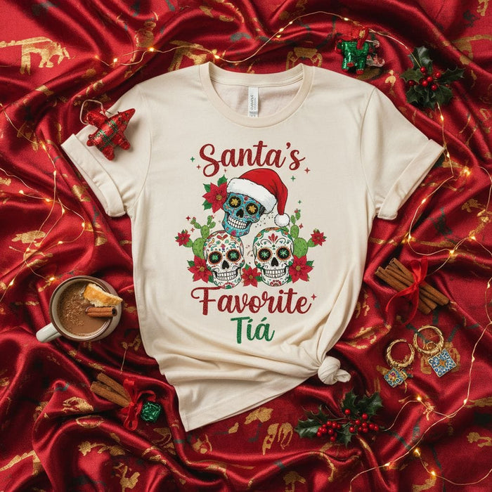 Santa's Favorite Tía Christmas Sugar Skulls T-Shirt - Festive Dia de Muertos Style Holiday Tee for Aunt - Day of the Dead Calavera Xmas Gift Top - Unique Family Christmas Shirt Mexicada