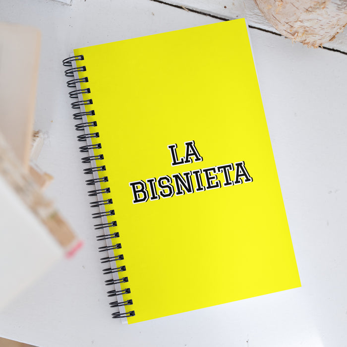 La Bisnieta The Great-Granddaughter / The Great-Grandson | Yellow Spiral Notebook, 140 Dotted Sheets | Funny Gift Idea Home Office Work | Mexican Spanish Pride Gift