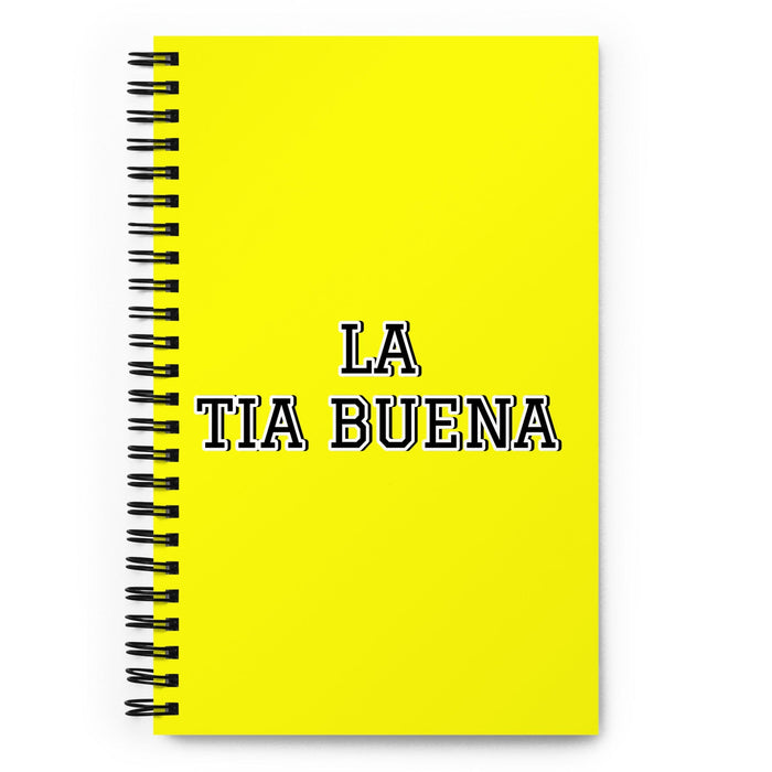 La Tia Buena The Good Aunt/Uncle | Quaderno a spirale giallo, 140 fogli punteggiati | Idea regalo divertente per casa, ufficio, lavoro | Regalo di orgoglio spagnolo messicano