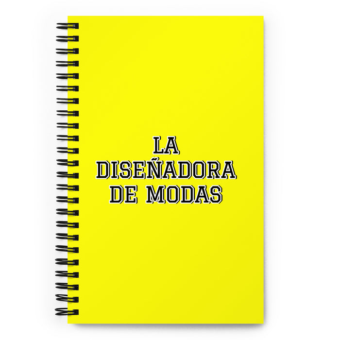 La Diseñadora De Modas The Fashion Designer | Yellow Spiral Notebook, 140 Dotted Sheets | Funny Gift Idea Home Office Work | Mexican Spanish Pride Gift