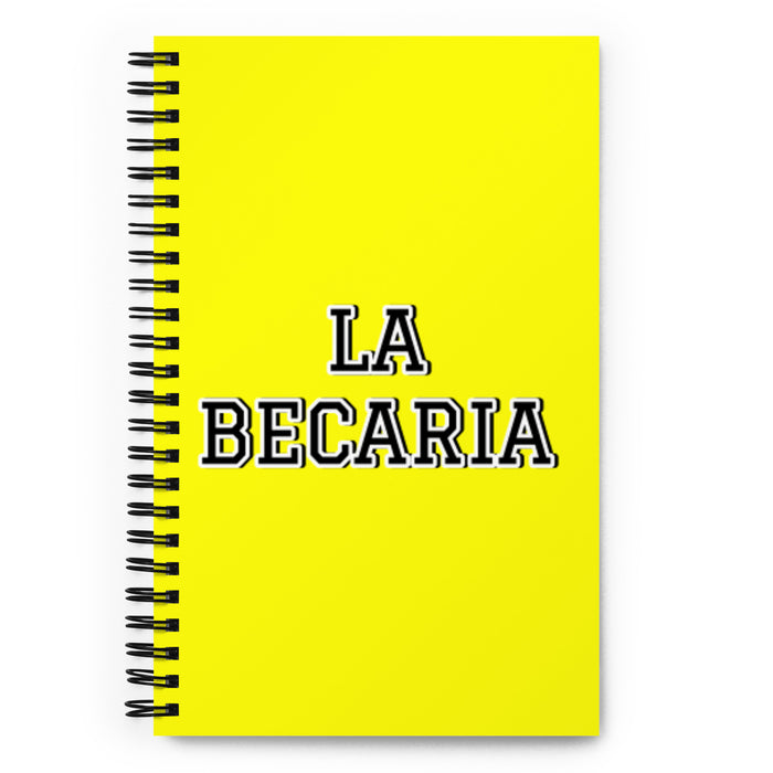 La Becaria The Intern | Yellow Spiral Notebook, 140 Dotted Sheets | Funny Gift Idea Home Office Work | Mexican Spanish Pride Gift