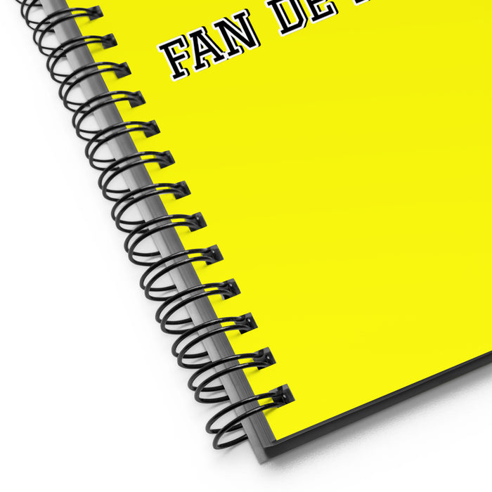 La Fan De Netflix The Netflix Fan | Yellow Spiral Notebook, 140 Dotted Sheets | Funny Gift Idea Home Office Work | Mexican Spanish Pride Gift