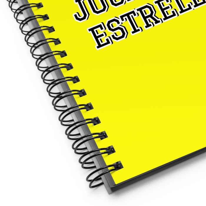 La Jugadora Estrella The Star Player | Yellow Spiral Notebook, 140 Dotted Sheets | Funny Gift Idea Home Office Work | Mexican Spanish Pride Gift