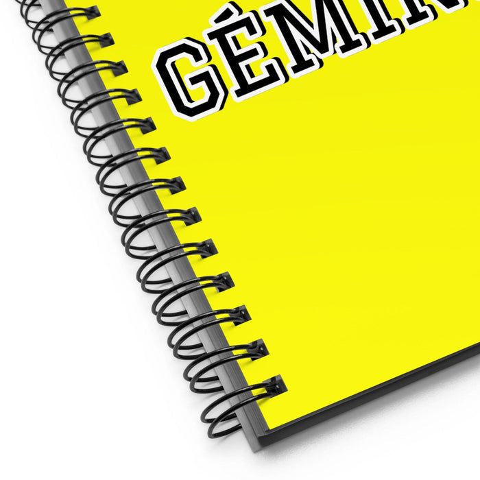 La Géminis The Gemini | Yellow Spiral Notebook, 140 Dotted Sheets | Funny Gift Idea Home Office Work | Mexican Spanish Pride Gift