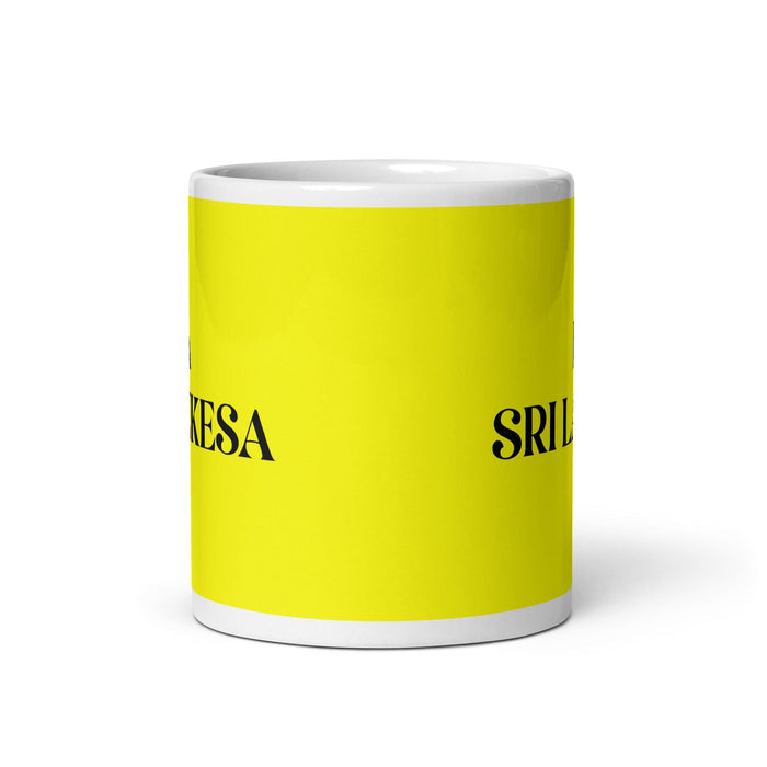 La Sri Lankesa, die lustige Kaffeetasse aus Sri Lanka für Zuhause, Büro und Arbeit, mexikanisches spanisches Pride-Geschenk, weiße glänzende Tasse, gelbe Karte