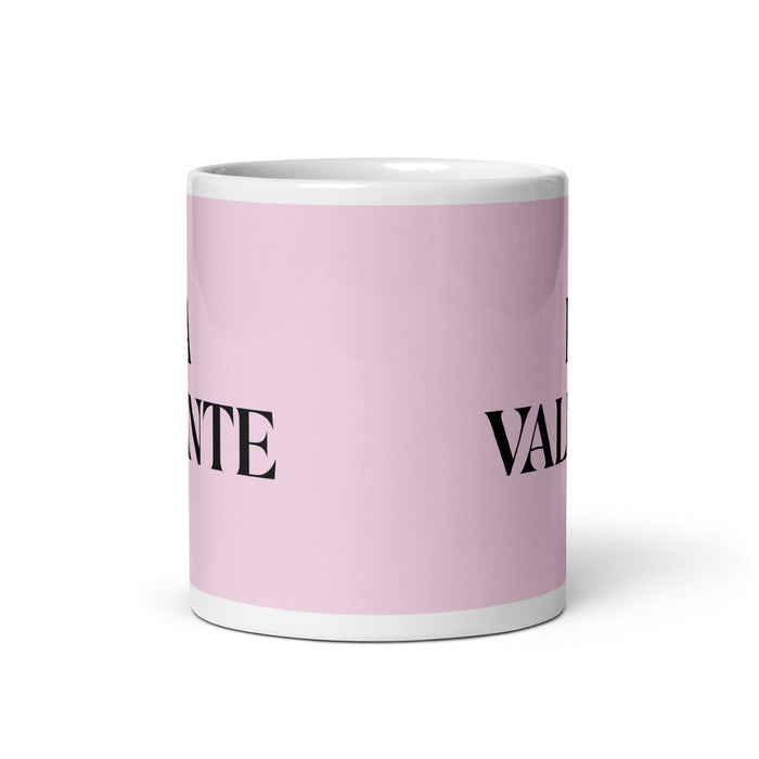 Lustige Kaffeetasse mit Aufschrift „La Valiente, die Tapfere“, für Zuhause, Büro, Arbeit, mexikanisches spanisches Pride-Geschenk, weiße glänzende Tasse, hellrosa Kartentasse