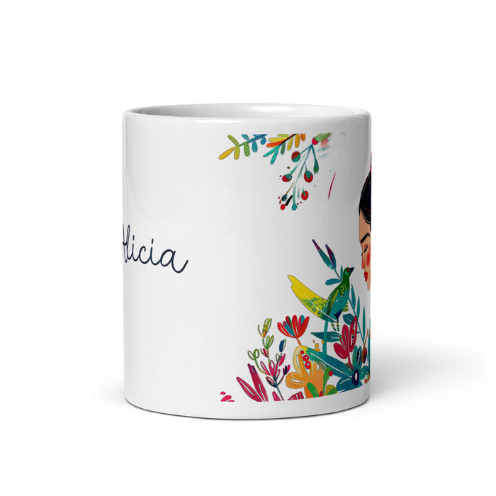 Alicia – Exklusives Namenskunstwerk, Kaffeetasse für Zuhause, Büro, Arbeit, mexikanischer und spanischer Stolz, Geschenktasse, einzigartige Kalligraphie, weiß glänzende Tasse | A8