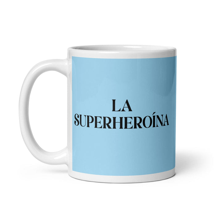 La Superheroína La Superheroína Divertida Taza de Café para el Trabajo en la Oficina en Casa Regalo de Orgullo Español Mexicano Taza Blanca Brillante Taza de Tarjeta Azul Cielo