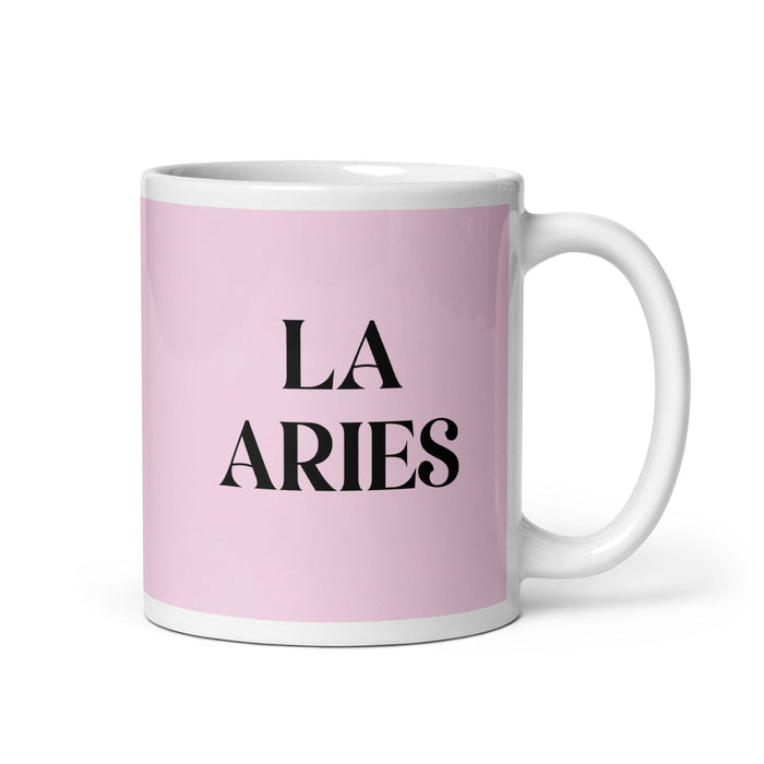 La taza de café divertida de Aries para el trabajo en casa o la oficina, regalo de orgullo mexicano español, taza blanca brillante, taza con tarjeta rosa claro