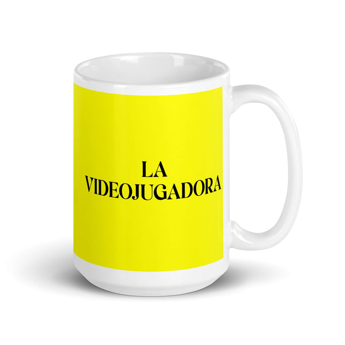 La Videojugadora The Gamer Lustige Kaffeetasse für Zuhause, Büro, Arbeit, mexikanisches spanisches Pride-Geschenk, weiße glänzende Tasse, gelbe Karte