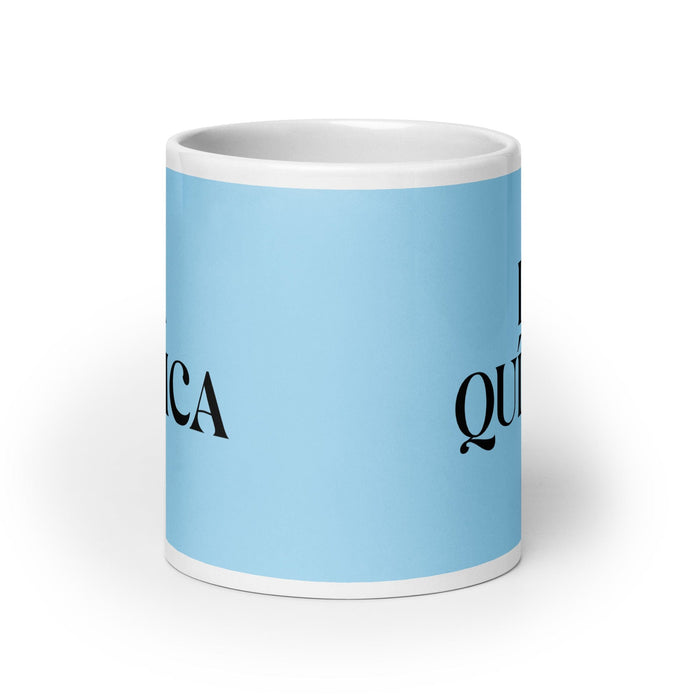 La Química The Chemist - Taza de café divertida para el trabajo en casa o en la oficina, regalo de orgullo mexicano y español, taza blanca brillante, taza con tarjeta azul cielo