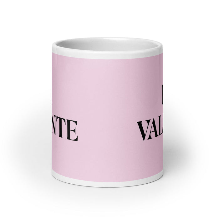 La Valiente The Brave One Tasse à café amusante pour le travail à domicile ou au bureau Cadeau de fierté mexicaine espagnole Tasse blanche brillante Carte rose clair